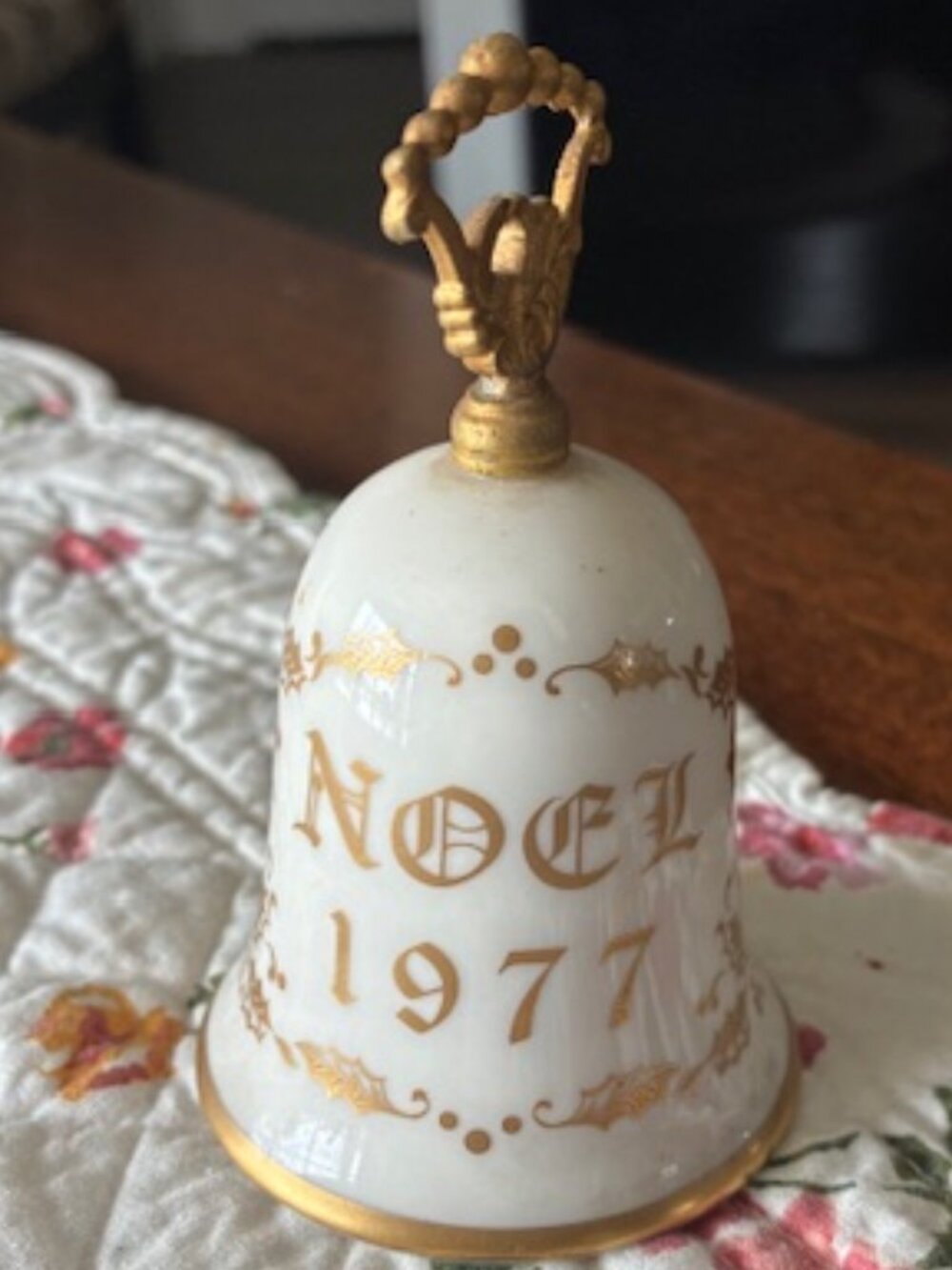 Vintage GORHAM Currier & Ives FINE CHINA 1977 NOEL BELL * Sleigh Ride GOLD TRIM